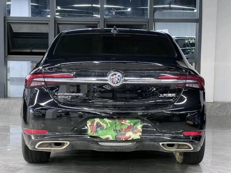 东莞21年别克君越9