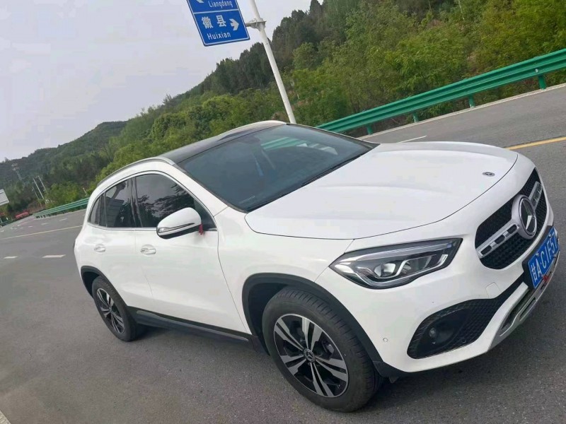 重庆21年奔驰GLA3