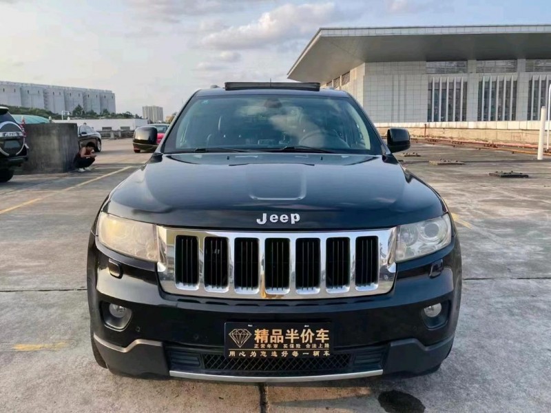 东莞12年Jeep大切诺基1