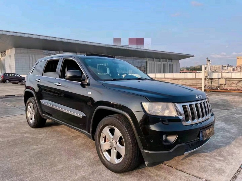 东莞12年Jeep大切诺基3