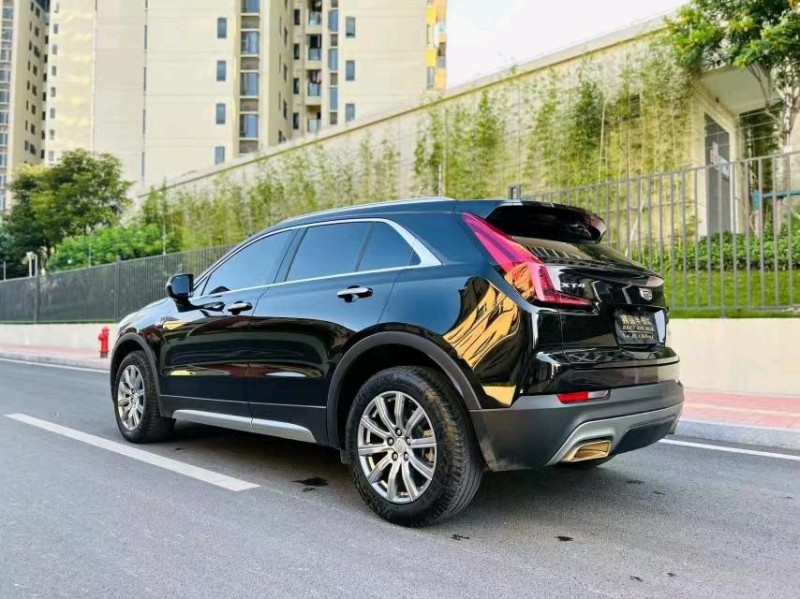 东莞20年凯迪拉克XT48