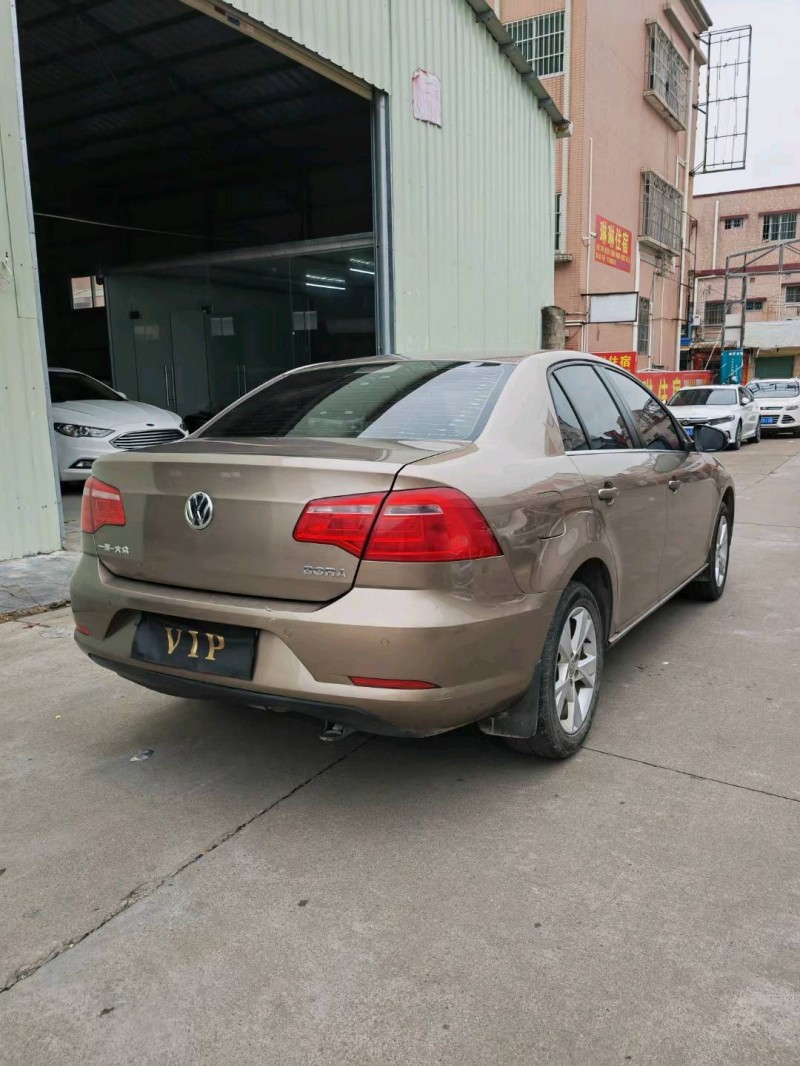 中山13年大众宝来5