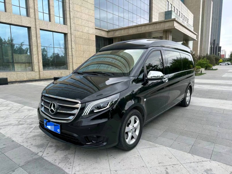 廊坊17年奔驰威霆2