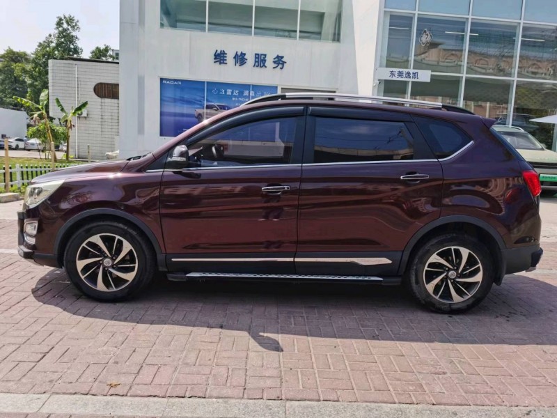 东莞16年宝骏5604