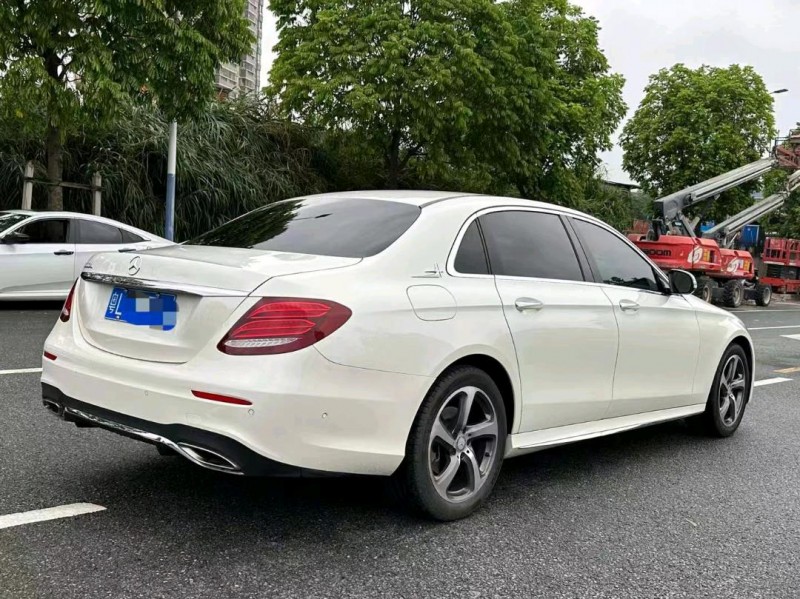 广州19年奔驰E7