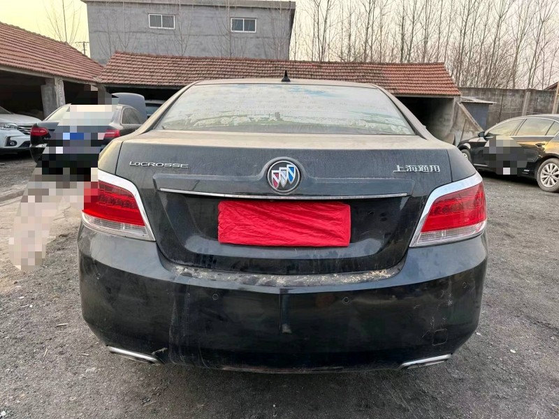 临沂12年别克君越9