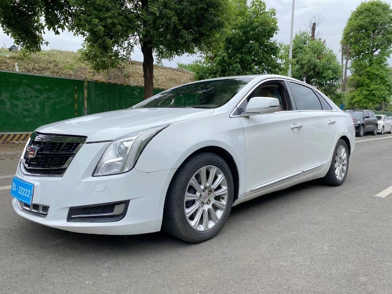成都14年凯迪拉克XTS2