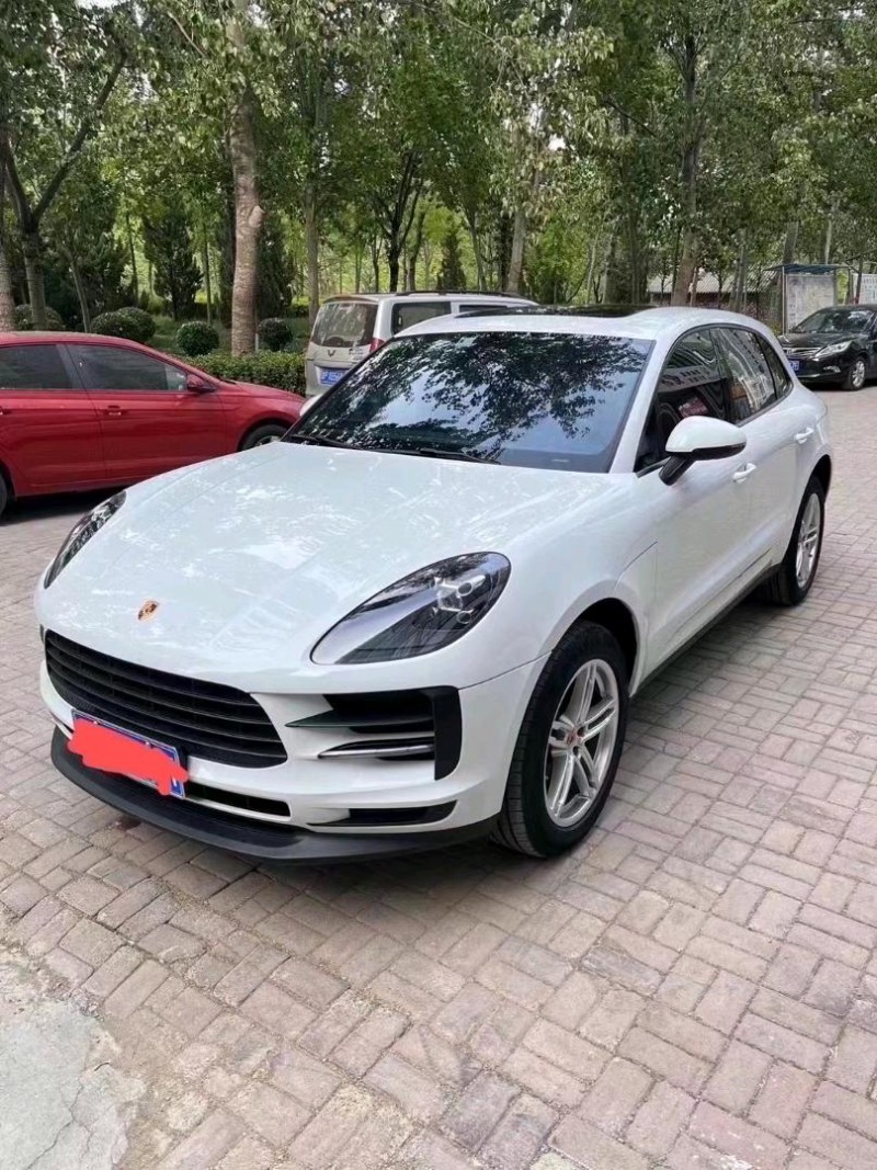青岛19年保时捷Macan8