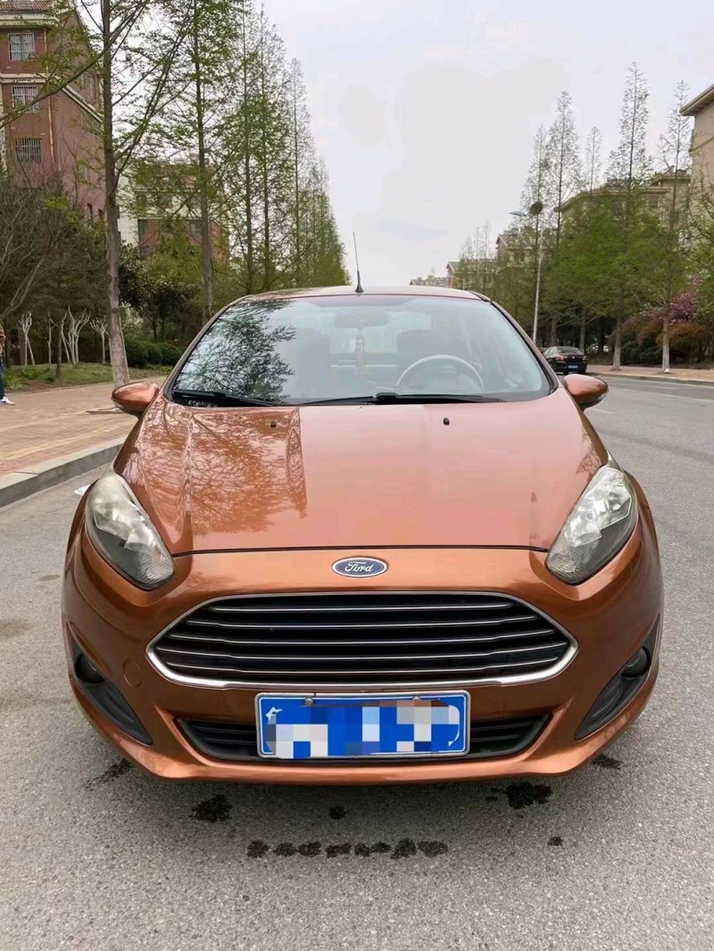 淄博14年福特嘉年华1