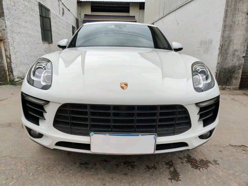 广州16年保时捷Macan1