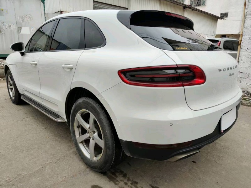 广州16年保时捷Macan8
