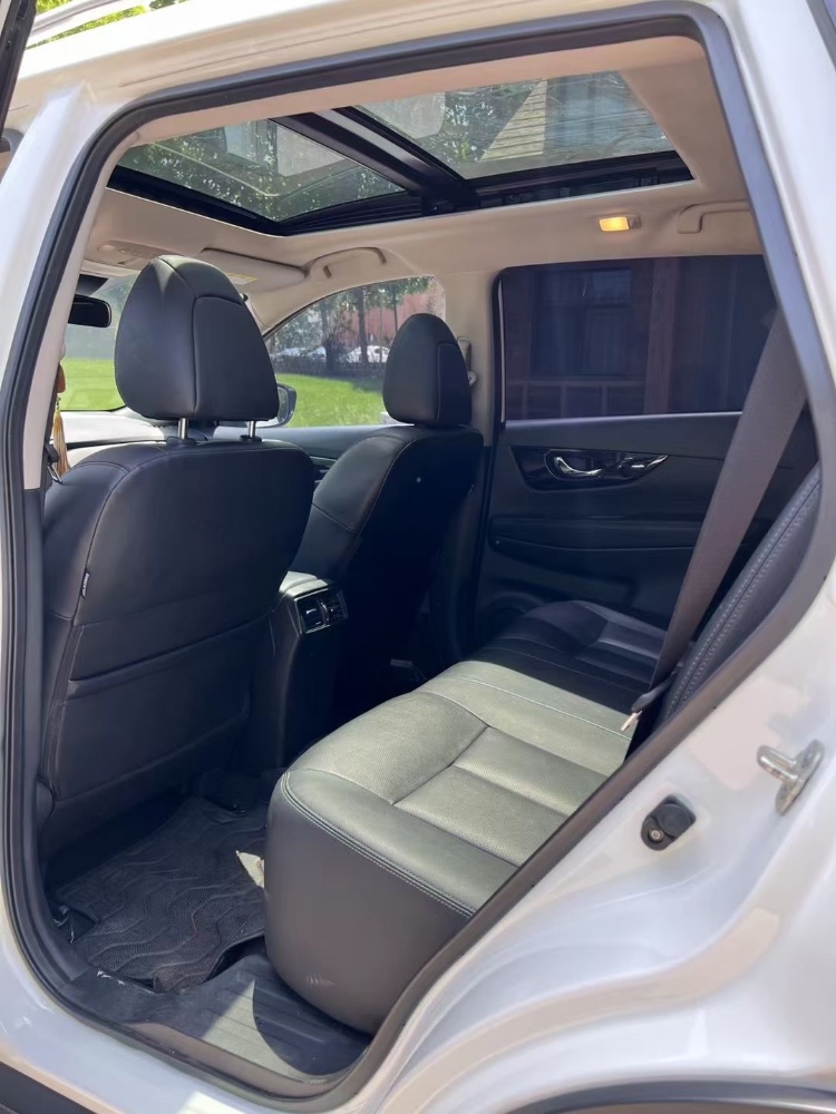 邢台21年日产奇骏8