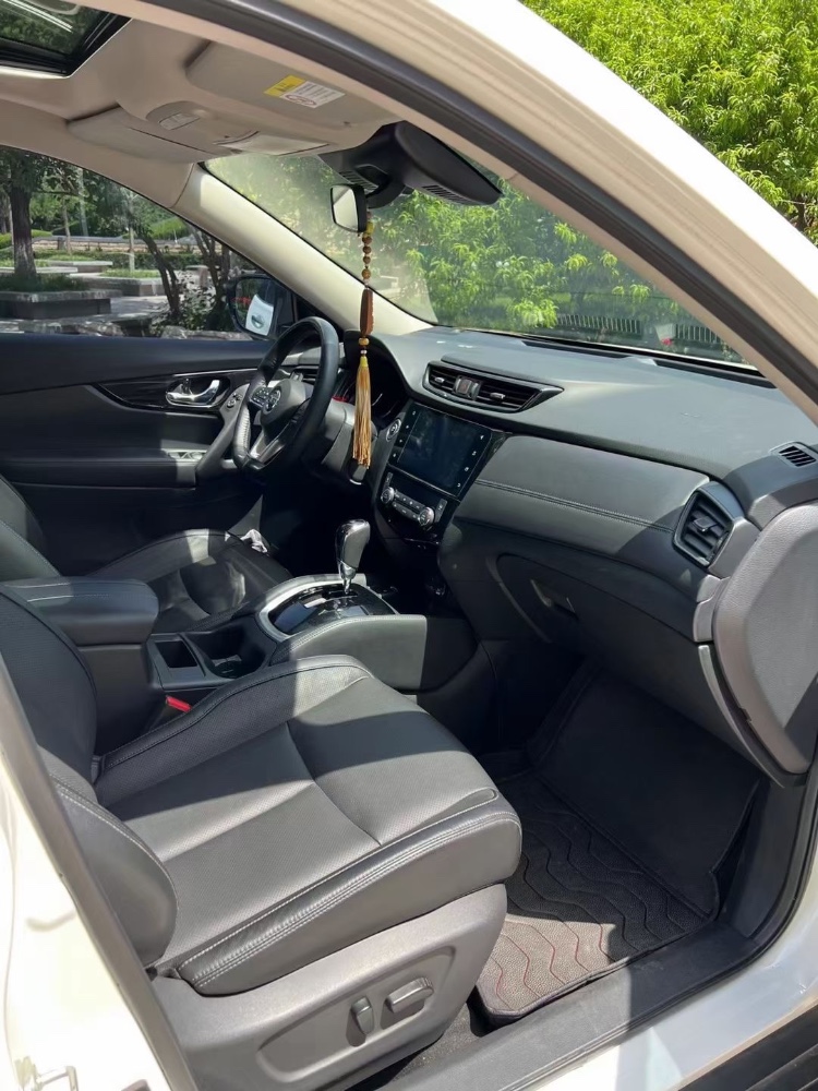 邢台21年日产奇骏9