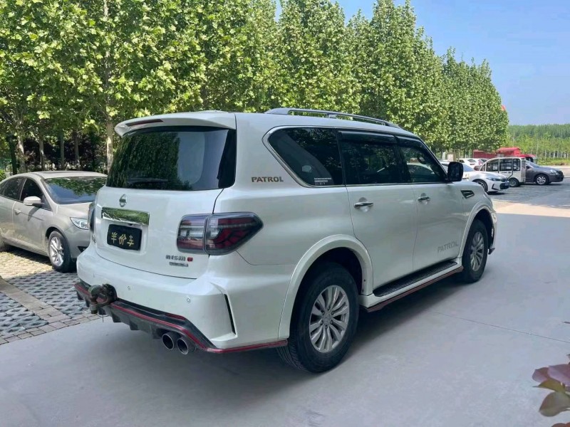 青岛17年日产途乐5