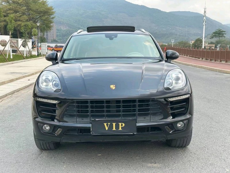 东莞15年保时捷Macan1