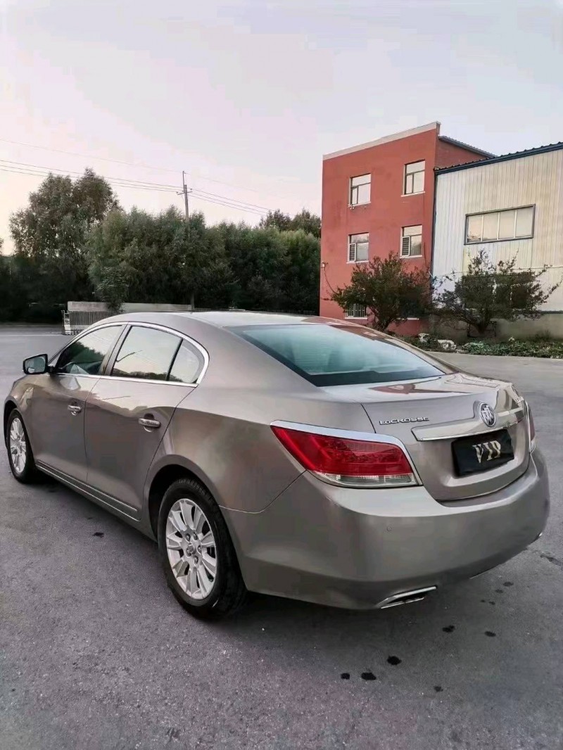 沈阳12年别克君越7