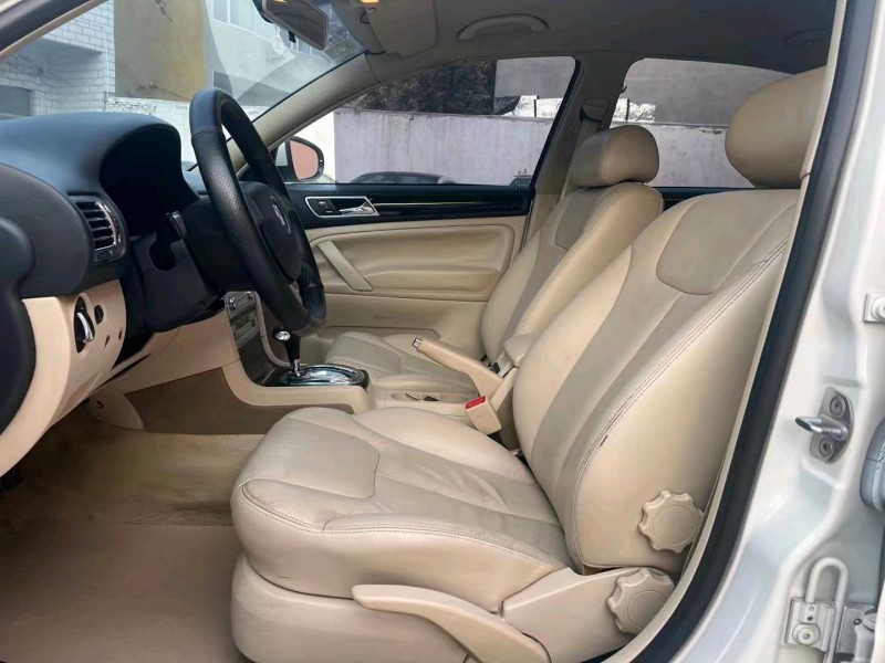 济宁11年大众帕萨特6