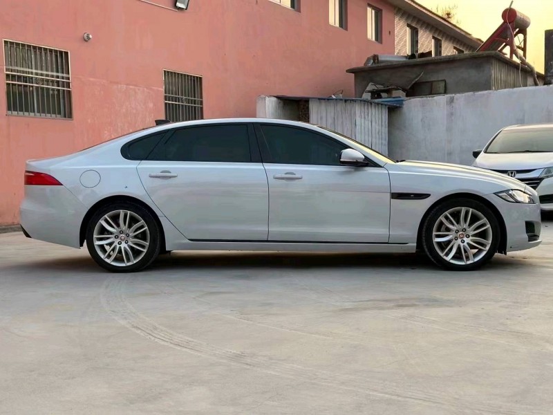 济宁20年捷豹XFL7