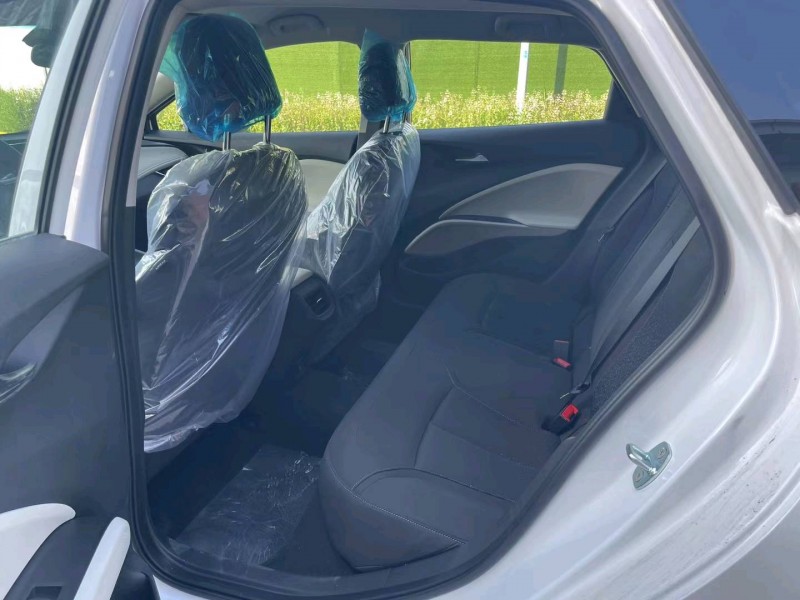 盐城23年别克微蓝4