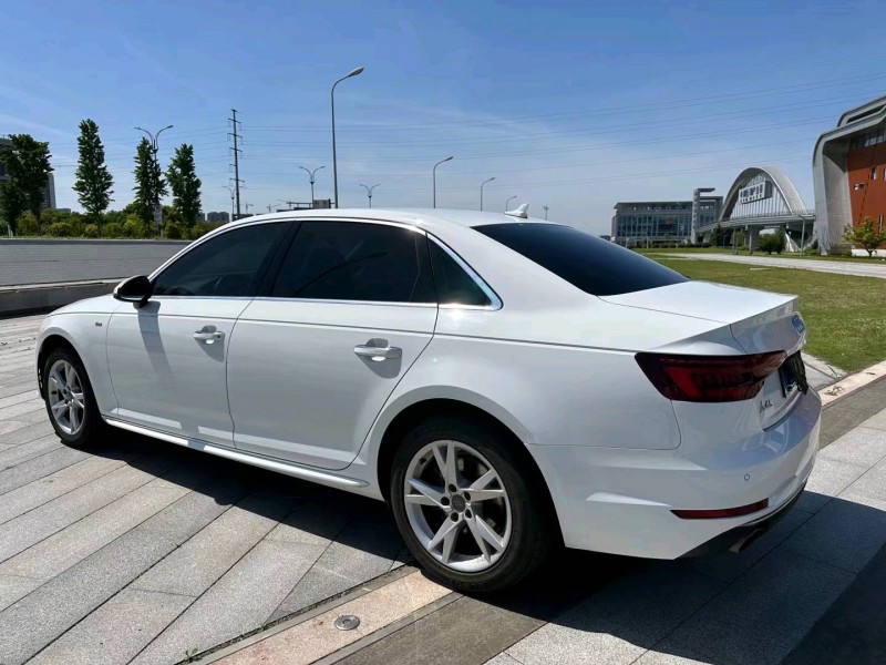 盐城17年奥迪A4L9