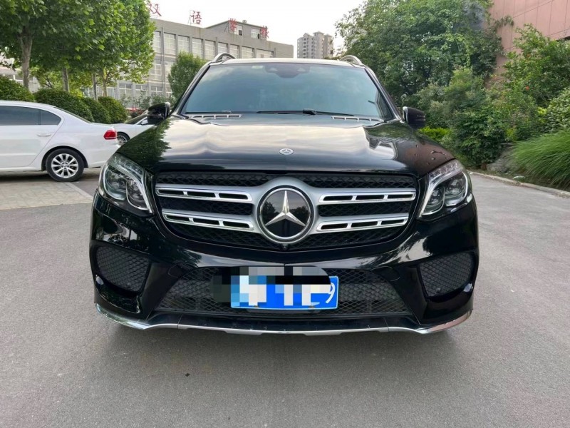 济宁19年奔驰GLS1