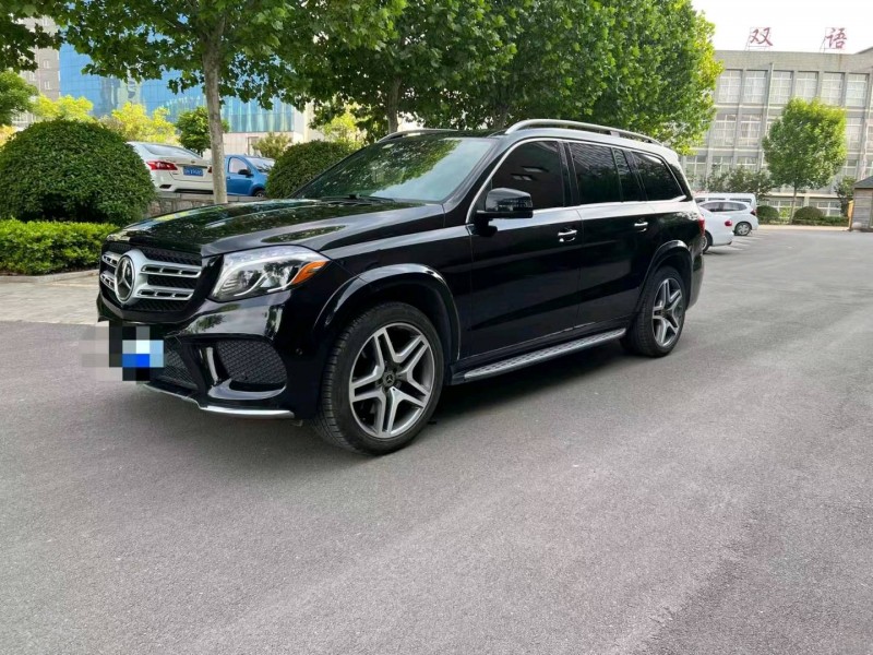 济宁19年奔驰GLS3