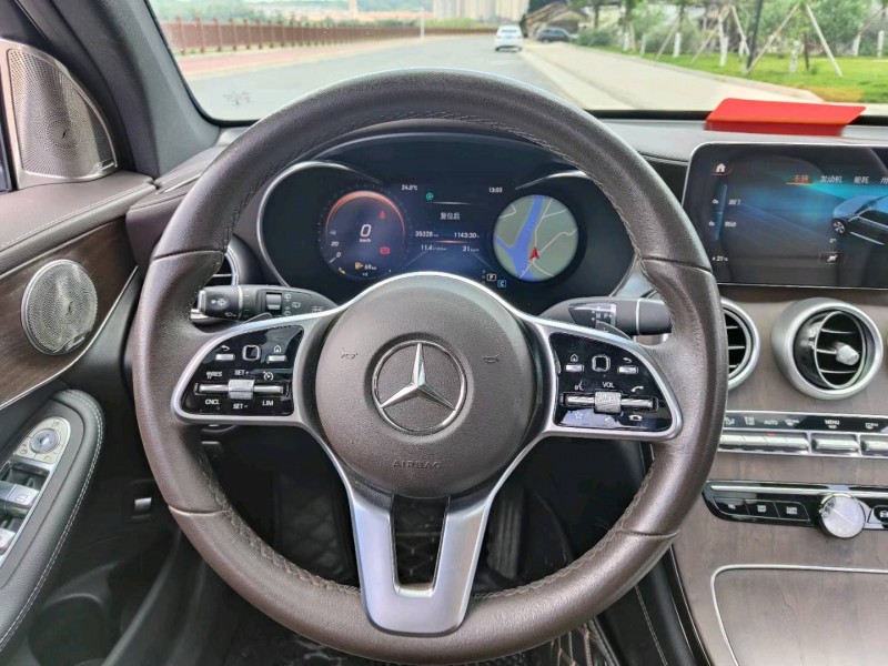 东莞21年奔驰GLC4