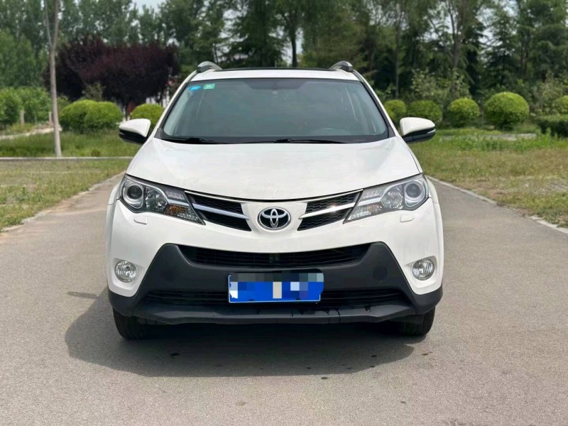 青岛14年丰田RAV4荣放1