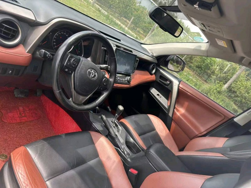 青岛14年丰田RAV4荣放3