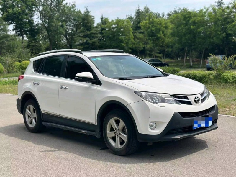 青岛14年丰田RAV4荣放2