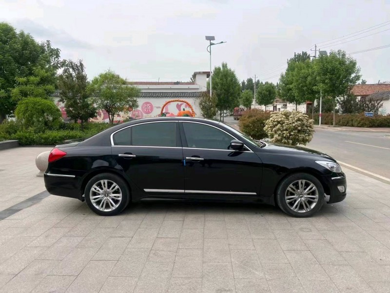 济南13年现代劳恩斯9