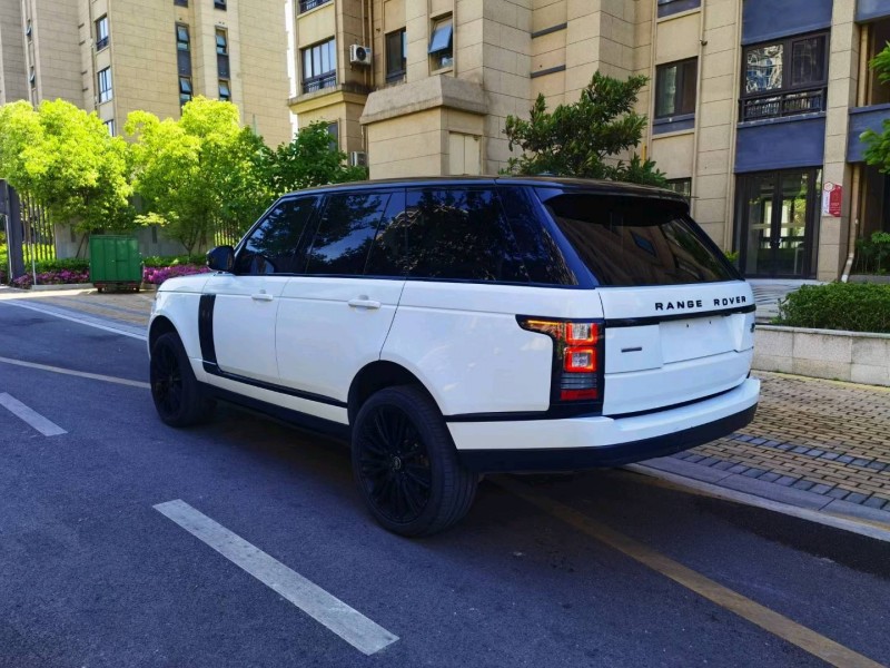 苏州14年路虎揽胜行政8