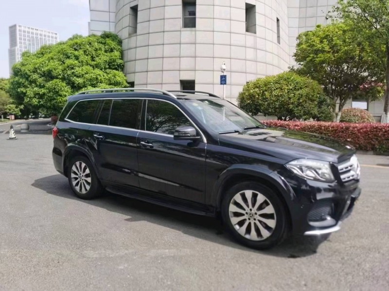 苏州17年奔驰GLS2