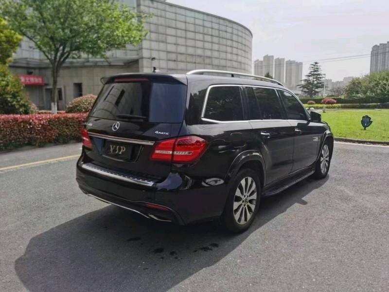 苏州17年奔驰GLS7