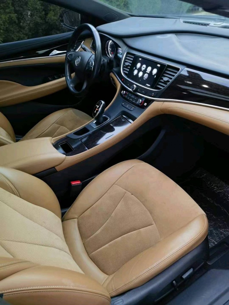 青岛16年别克君越6