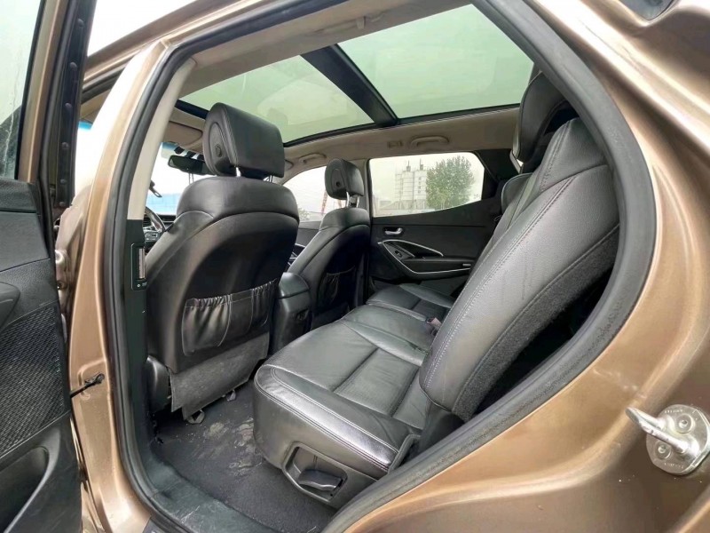 潍坊14年现代新胜达6