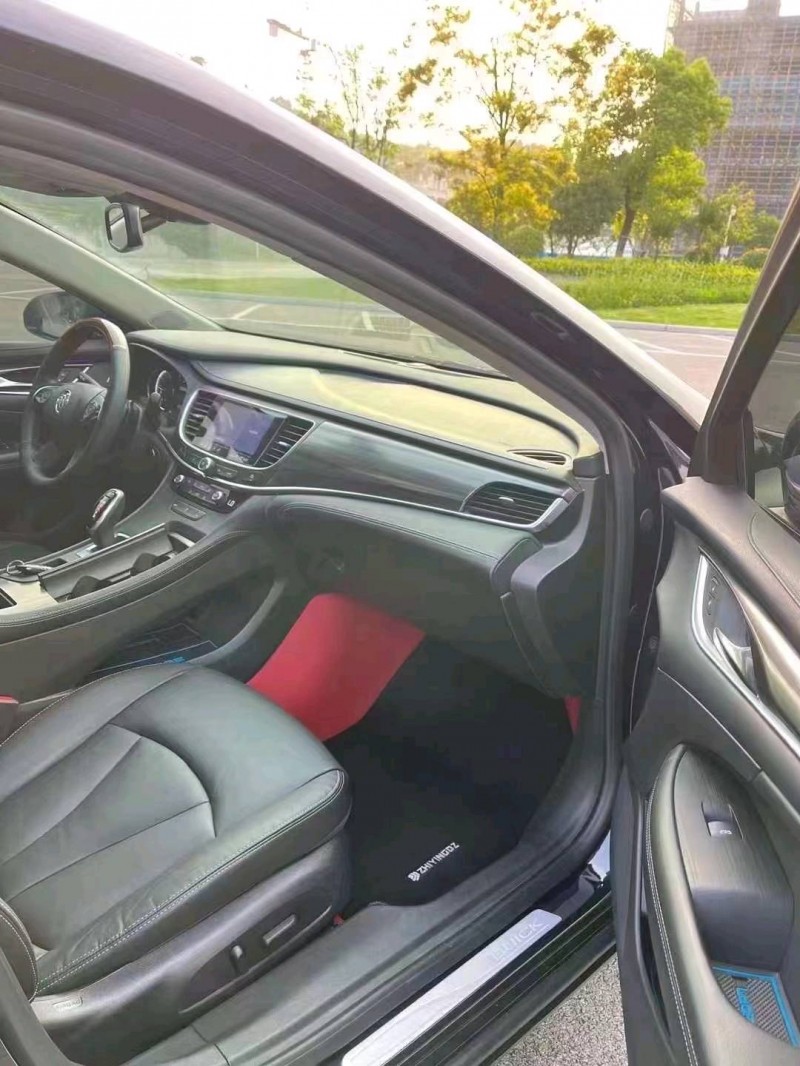 武汉20年别克君越6