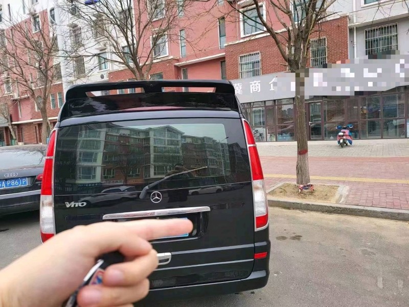 廊坊14年奔驰威霆6