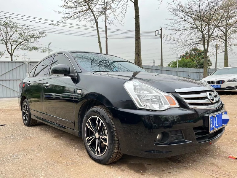 广州18年日产轩逸4