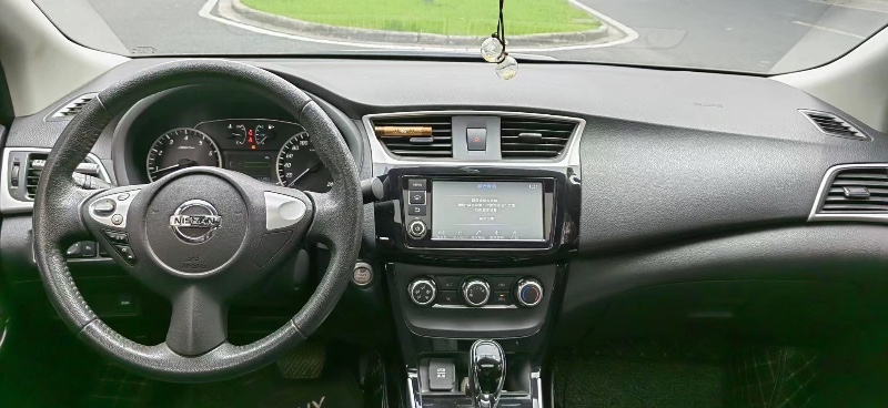 苏州18年日产轩逸9