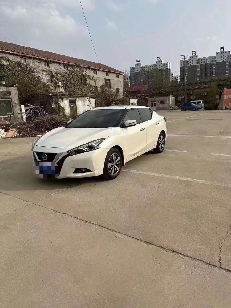 聊城18年日产蓝鸟4