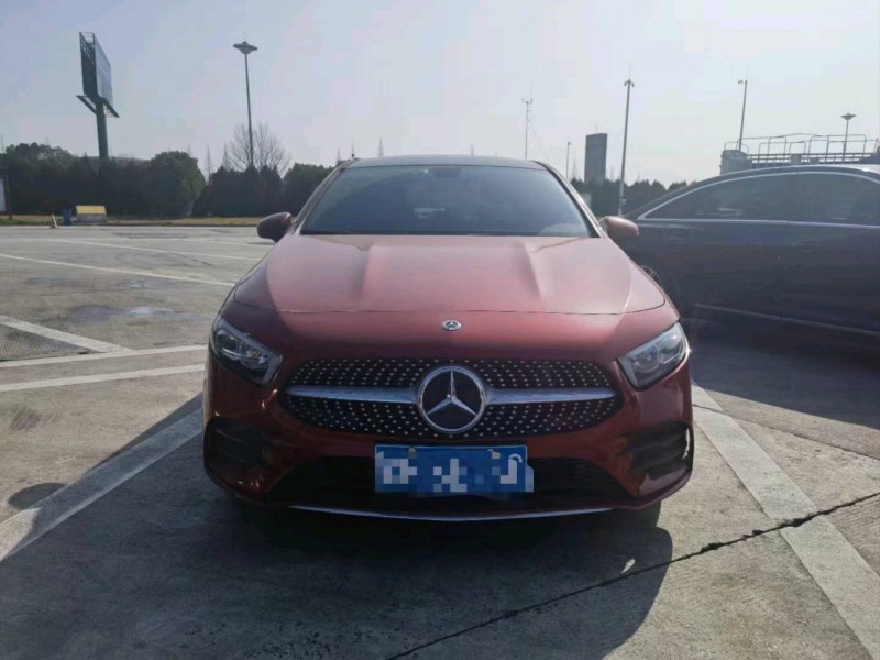 蚌埠19年奔驰A1