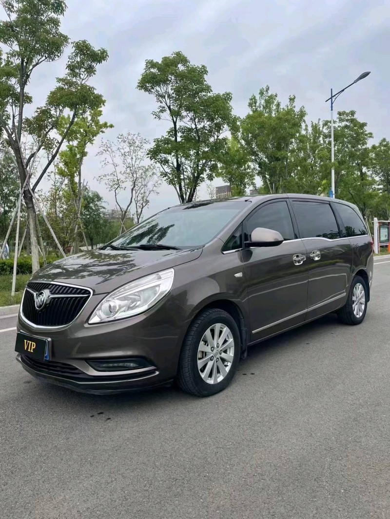 徐州17年别克GL83