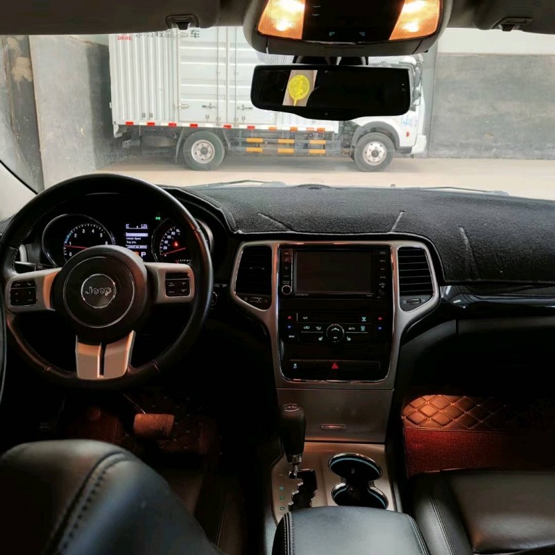 聊城13年Jeep大切诺基6