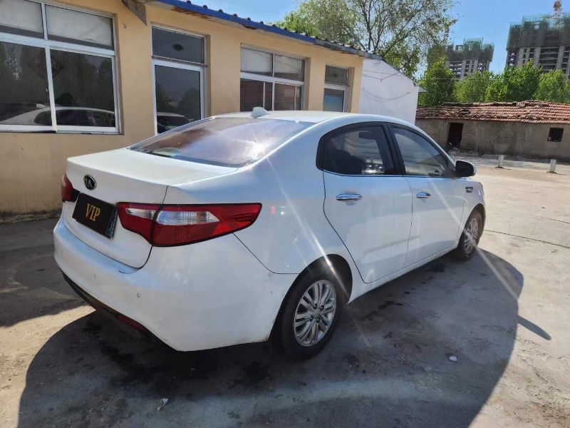 青岛13年起亚K28