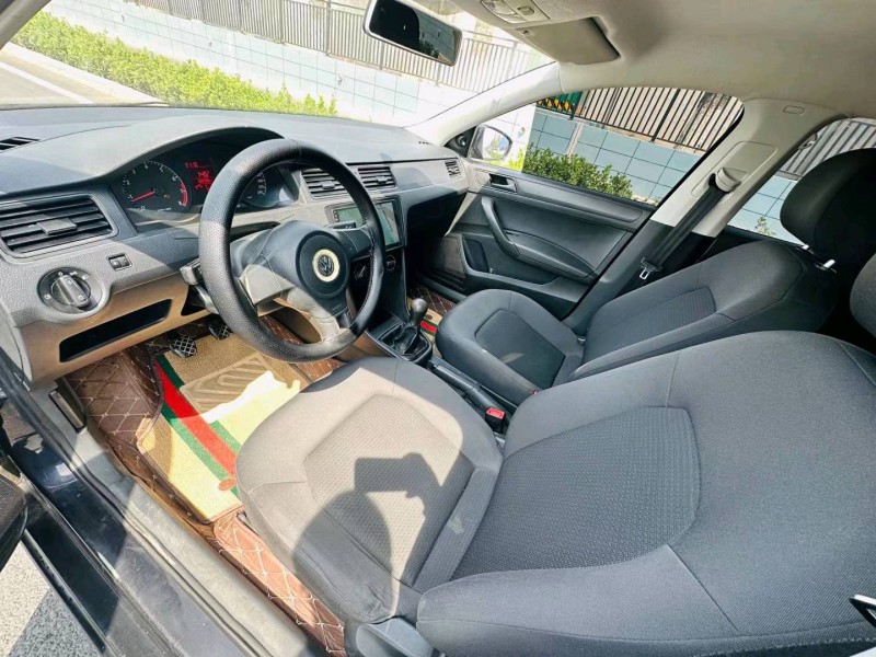 北京13年大众桑塔纳4