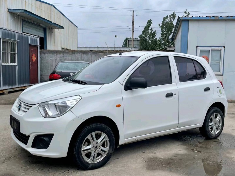 济宁18年东风风光E33