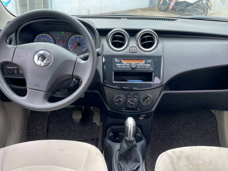 济宁18年东风风光E34