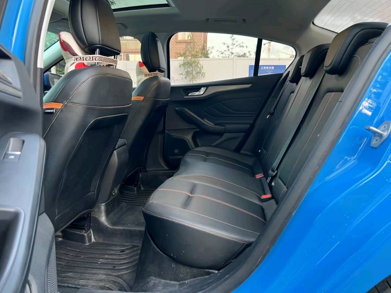 深圳23年福特福克斯4