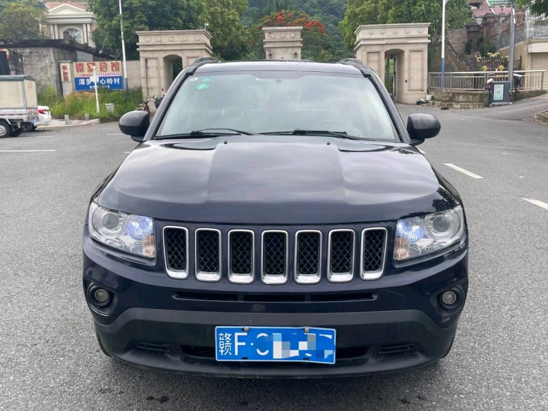 深圳12年Jeep指南者1